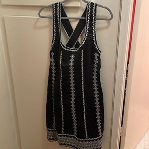 BCBG MAXAZRIA Embroidered Beautiful dress sz12 perfect